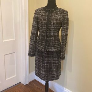 Brooks Brothers “346” Brown-Black Tweed skirt jacket combo. Great condition!
